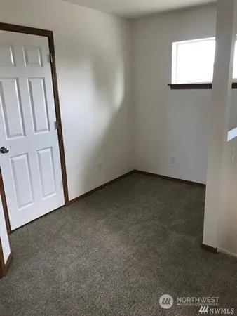 $1,850 | 711 Wyoming Avenue, Shelton, WA 98584