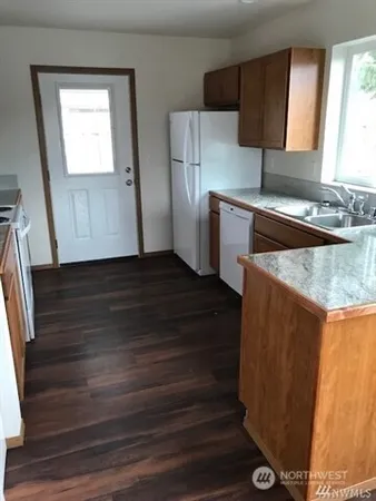 $1,850 | 711 Wyoming Avenue, Shelton, WA 98584