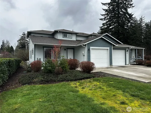 $1,800 | 711 Wyoming Avenue, Shelton, WA 98584