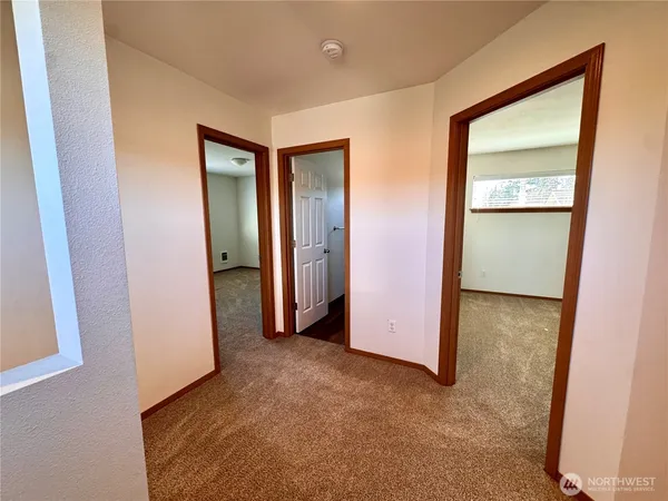 $1,800 | 711 Wyoming Avenue, Shelton, WA 98584