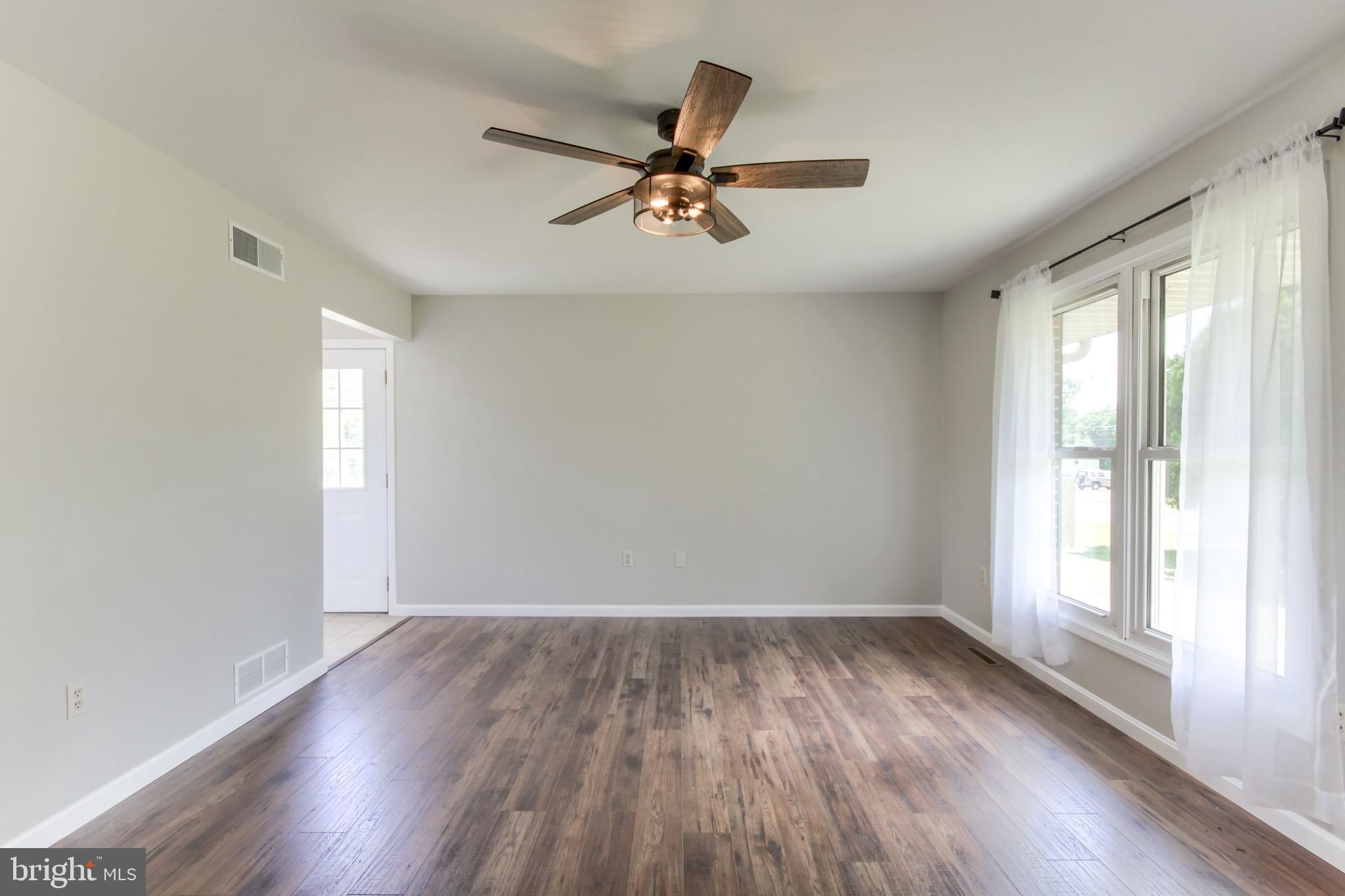 59 Conrad Road Carlisle, PA 17015 - Photo 3 of 21 Gallery Image 3