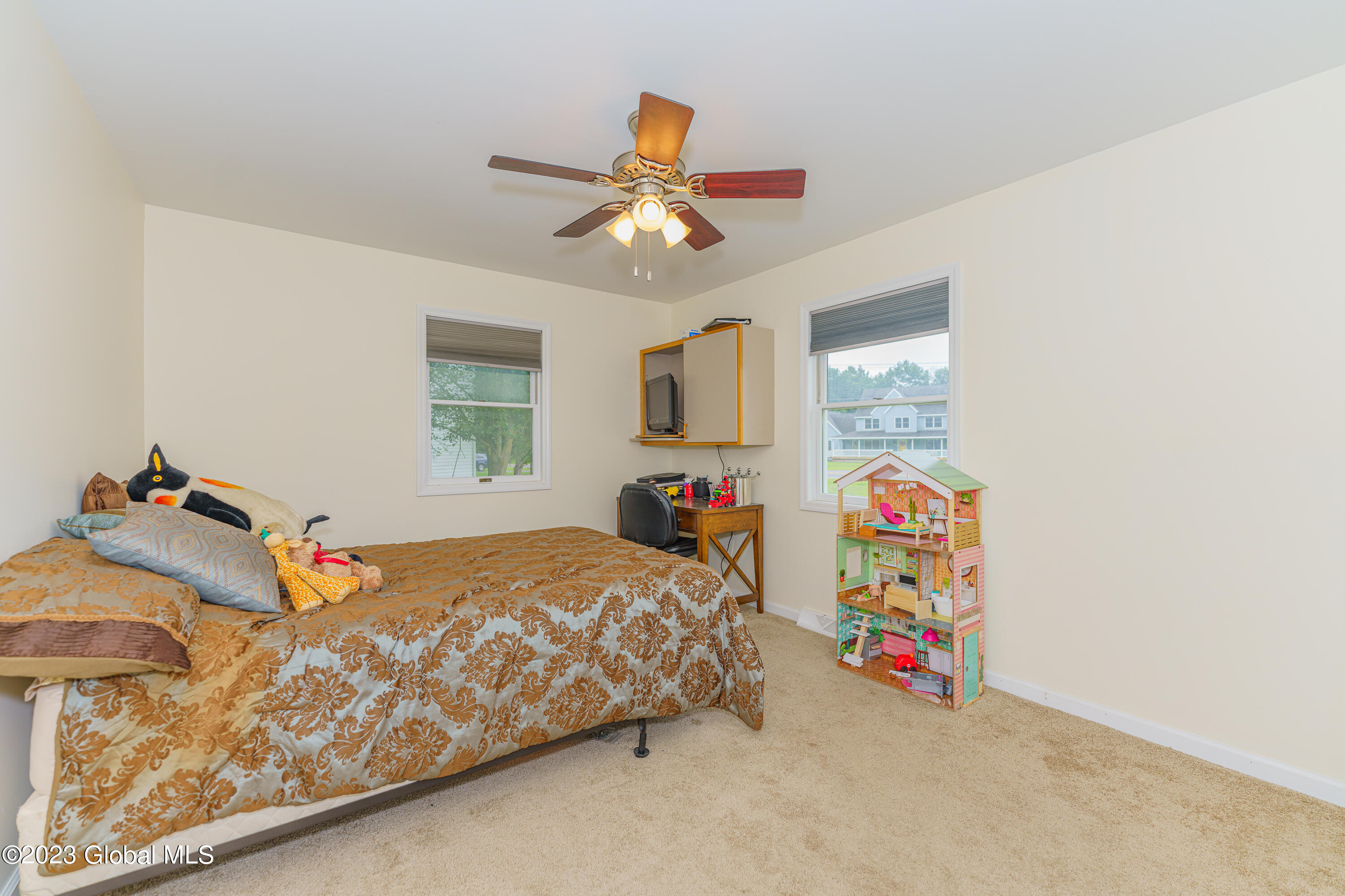 6027 East Old State Road Schenectady, NY 12303 - Photo 20 of 37 4 bedroom 3