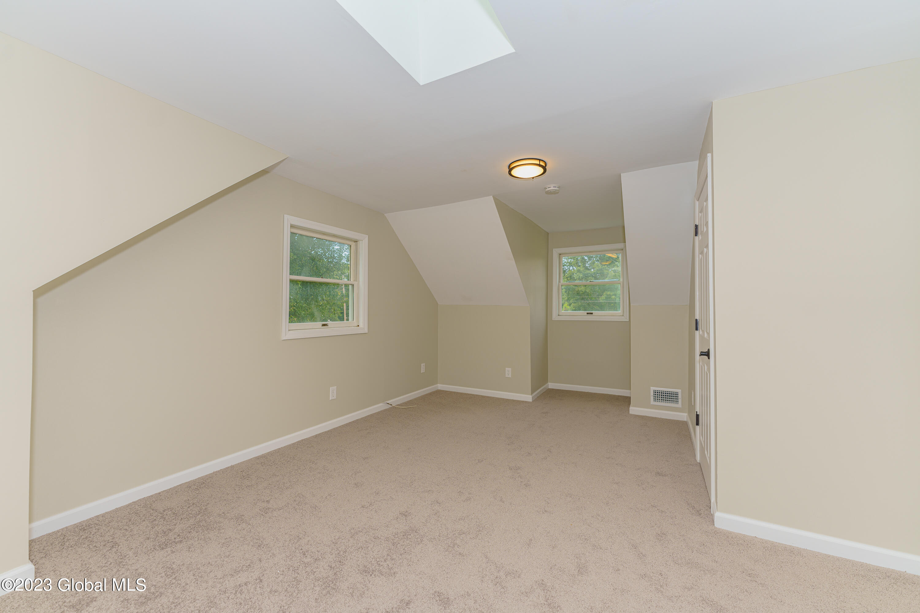 6027 East Old State Road Schenectady, NY 12303 - Photo 22 of 37 4 bedroom 5