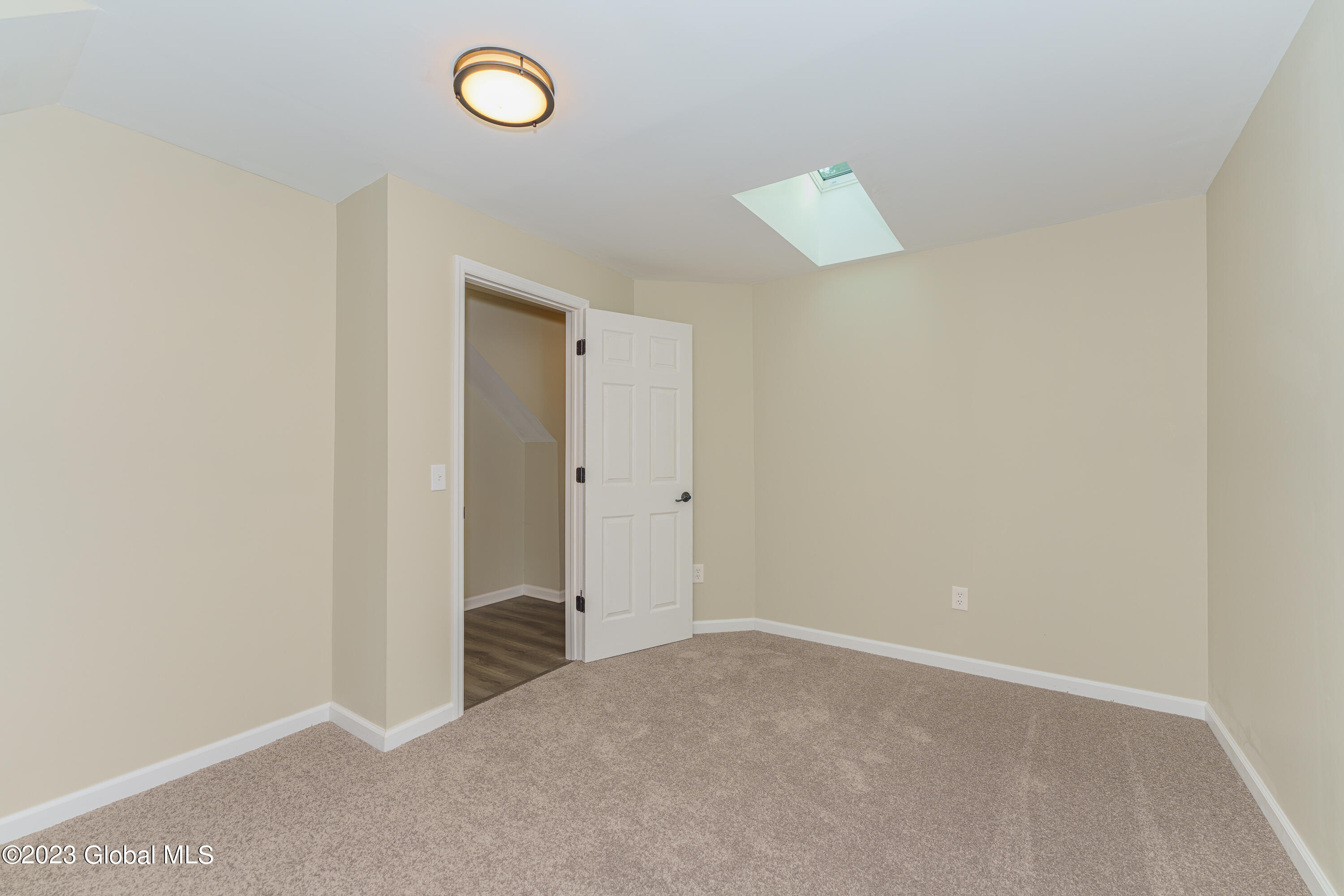 6027 East Old State Road Schenectady, NY 12303 - Photo 25 of 37 4 bedroom 8