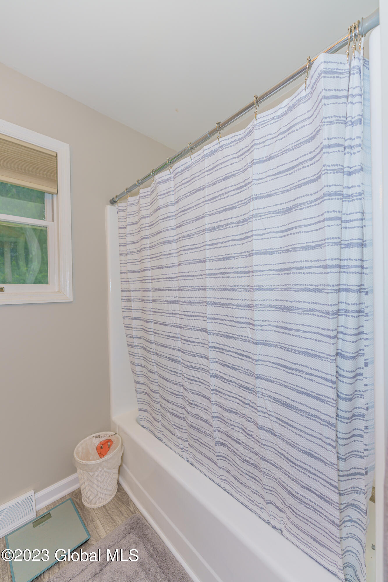 6027 East Old State Road Schenectady, NY 12303 - Photo 27 of 37 Bathroom 2