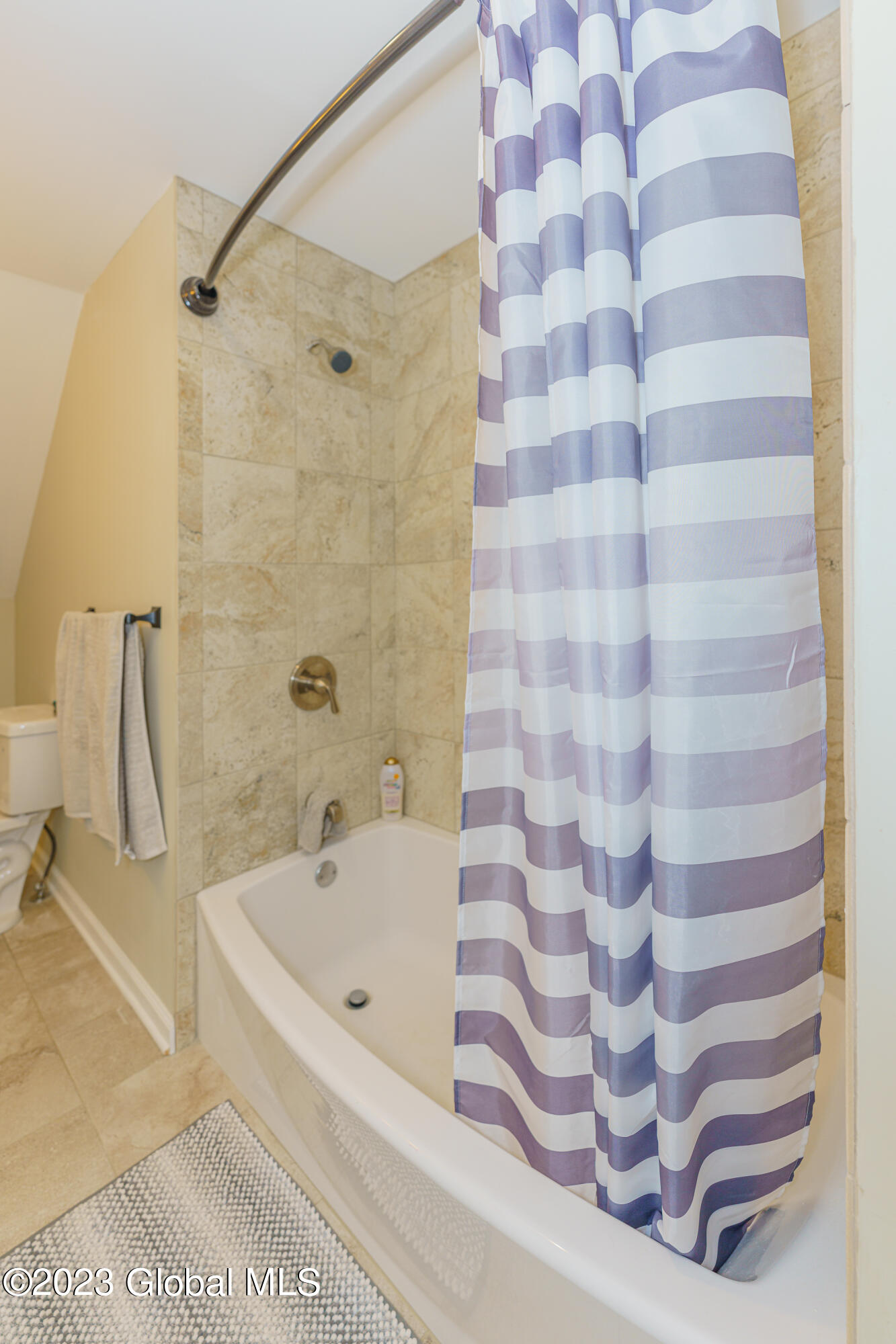 6027 East Old State Road Schenectady, NY 12303 - Photo 29 of 37 Bathroom 4