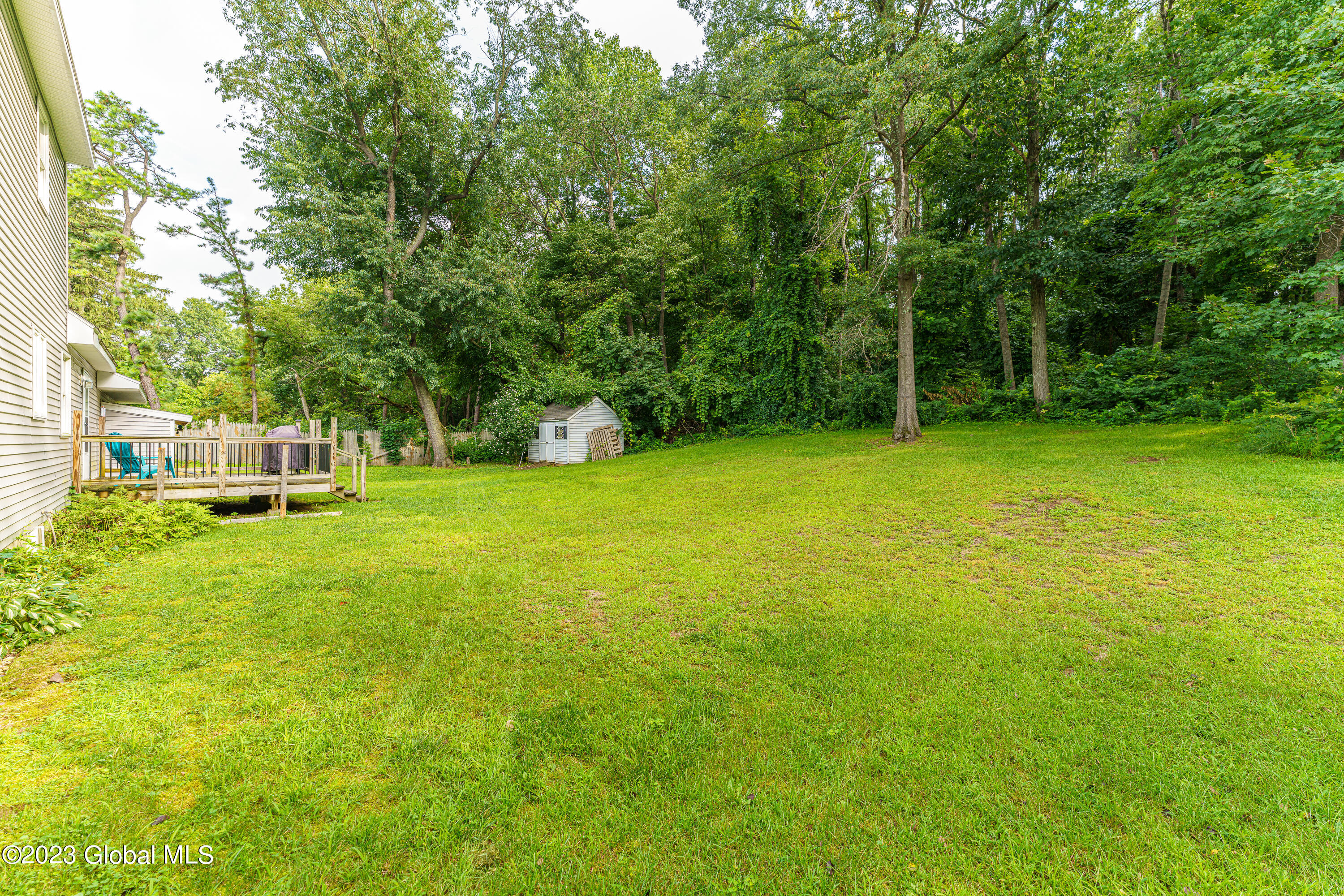 6027 East Old State Road Schenectady, NY 12303 - Photo 31 of 37 Yard 2