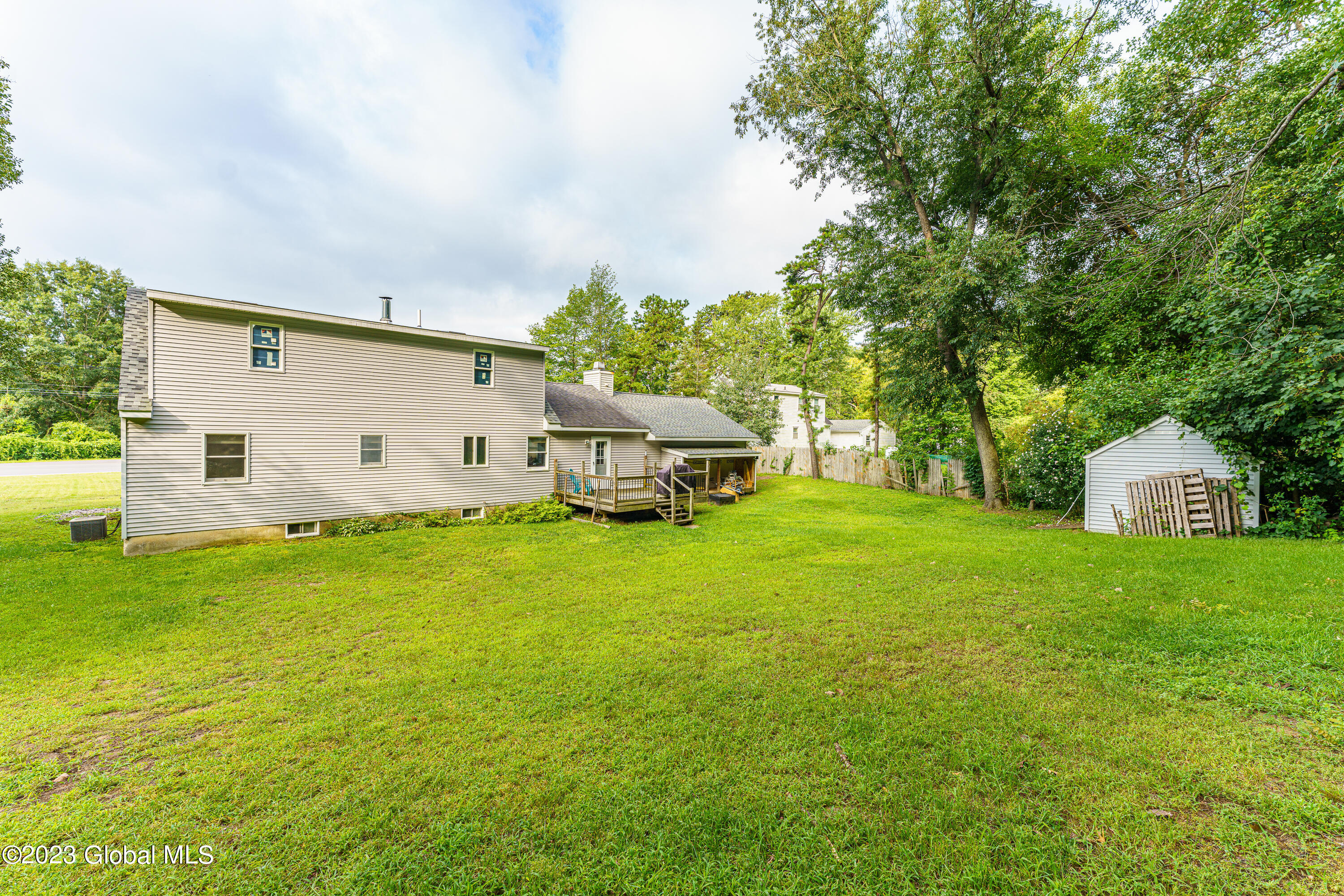 6027 East Old State Road Schenectady, NY 12303 - Photo 32 of 37 Yard 3