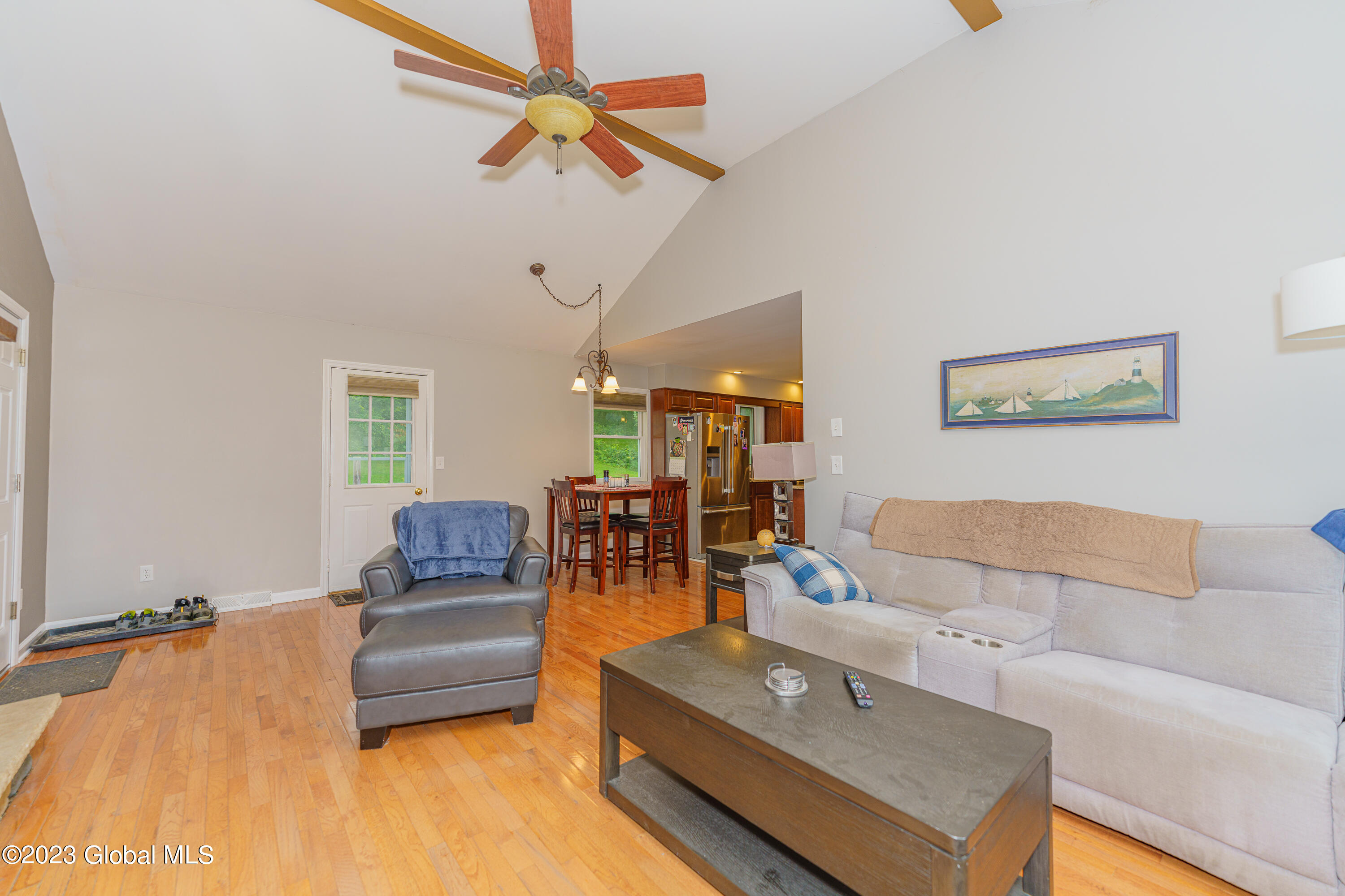 6027 East Old State Road Schenectady, NY 12303 - Photo 7 of 37 3 Familyroom 3