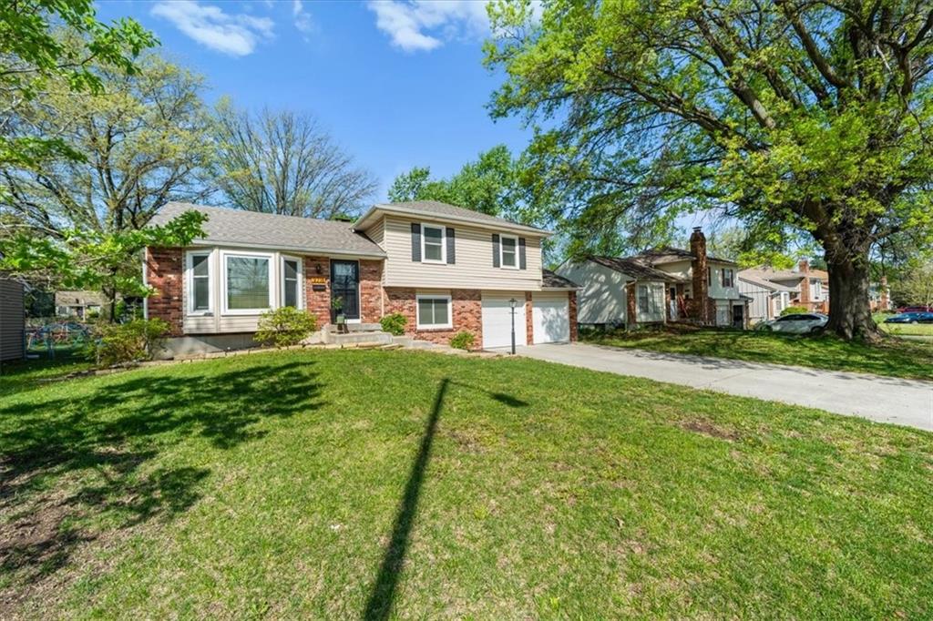 9718 Antioch Road Overland Park, KS 66212 - Photo 3 of 34