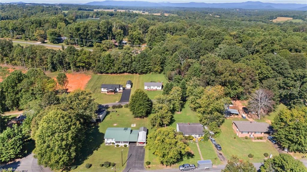 253 Fowler Circle Dobson, NC 27017 - Photo 14 of 41