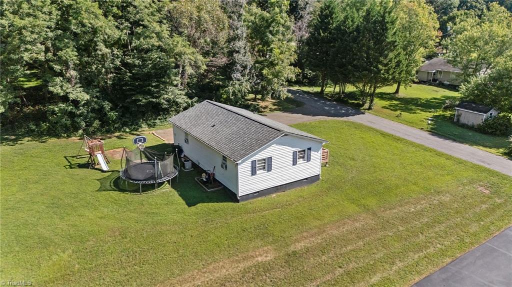 253 Fowler Circle Dobson, NC 27017 - Photo 18 of 41