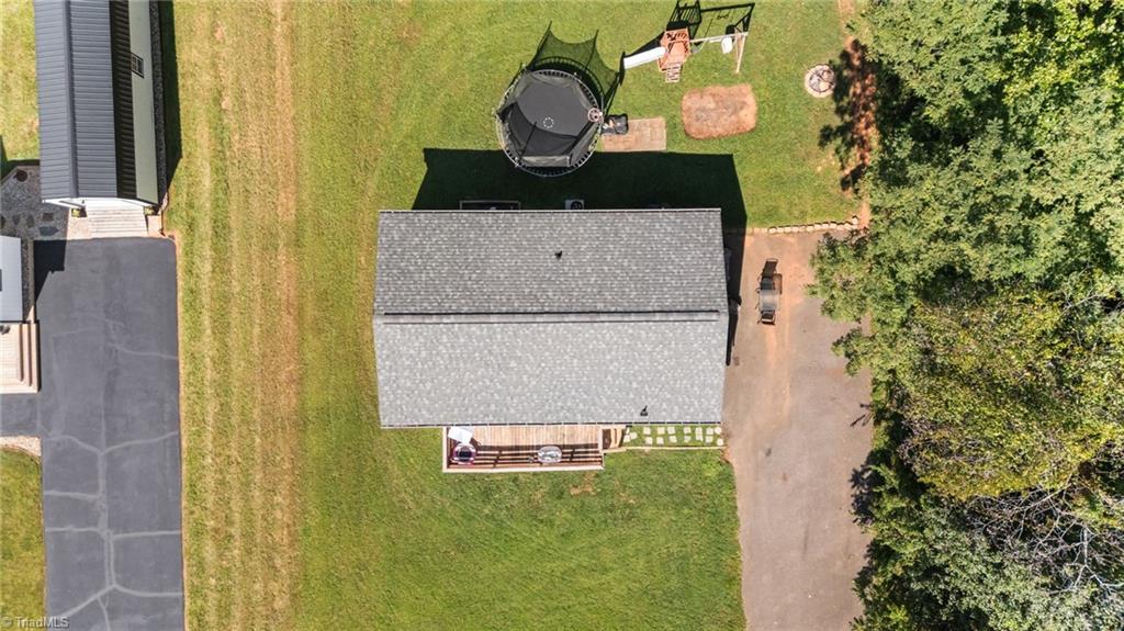 253 Fowler Circle Dobson, NC 27017 - Photo 7 of 41