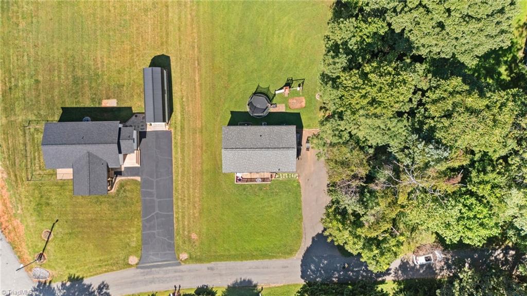 253 Fowler Circle Dobson, NC 27017 - Photo 8 of 41