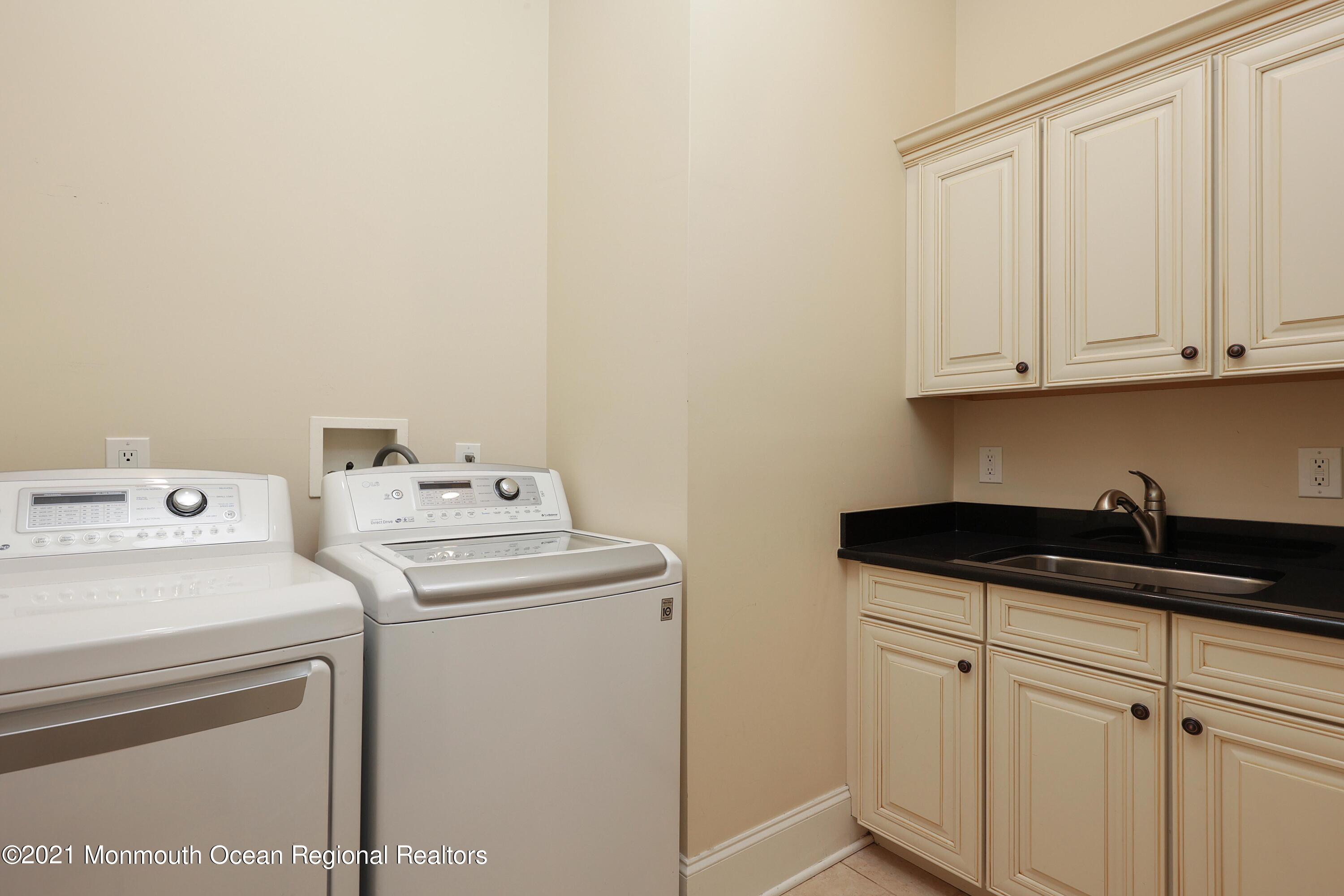 89 Cypress Neck Road Lincroft, NJ 07738 - Photo 31 of 42 Laundry