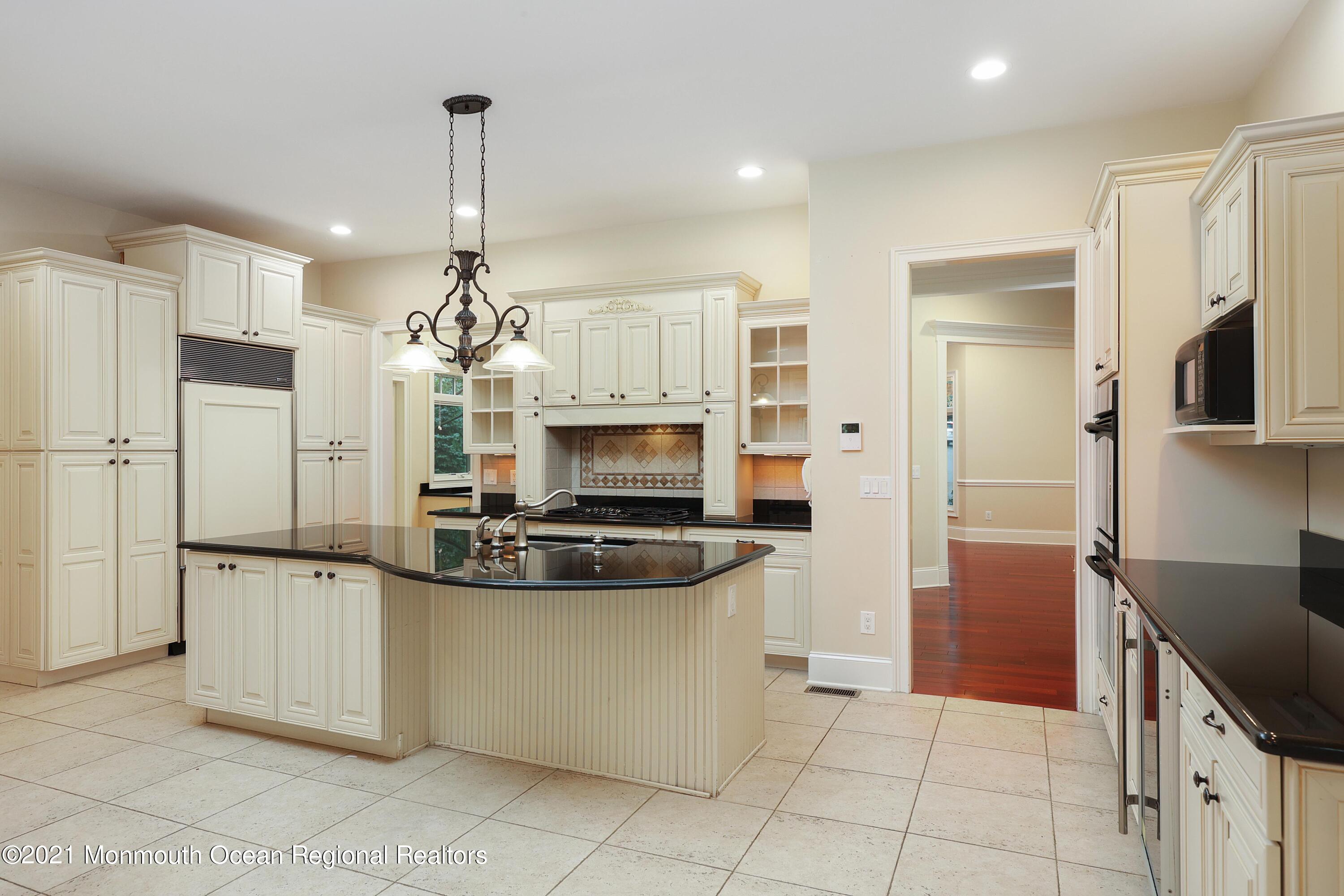 89 Cypress Neck Road Lincroft, NJ 07738 - Photo 10 of 42 Kitchen