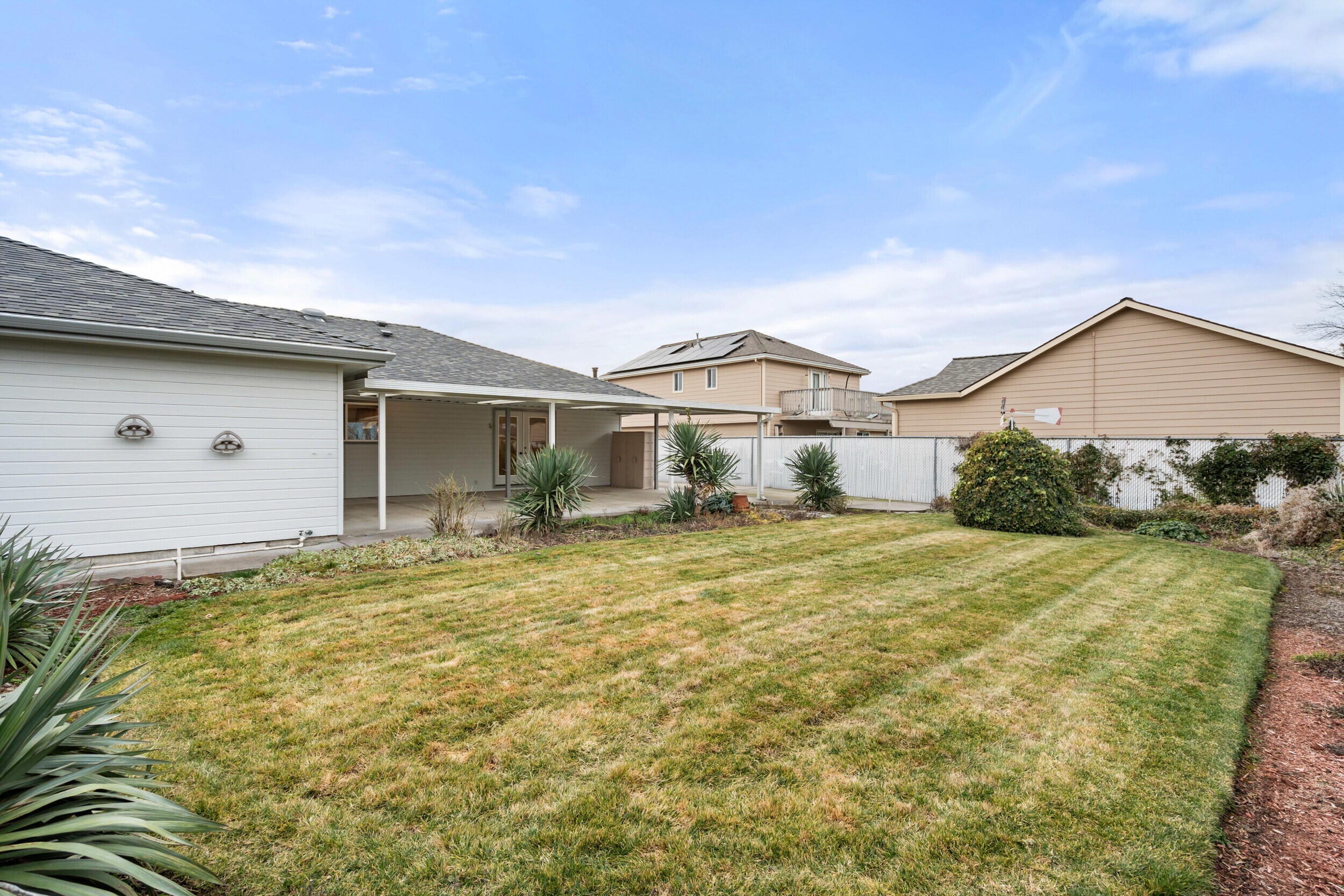 802 Brandon Street Central Point, OR 97502 - Photo 26 of 29 23_802 brandon st, central point, or 975