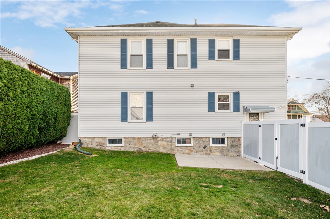 140 Hamilton Street Woonsocket, RI 02895 - Photo 29 of 33