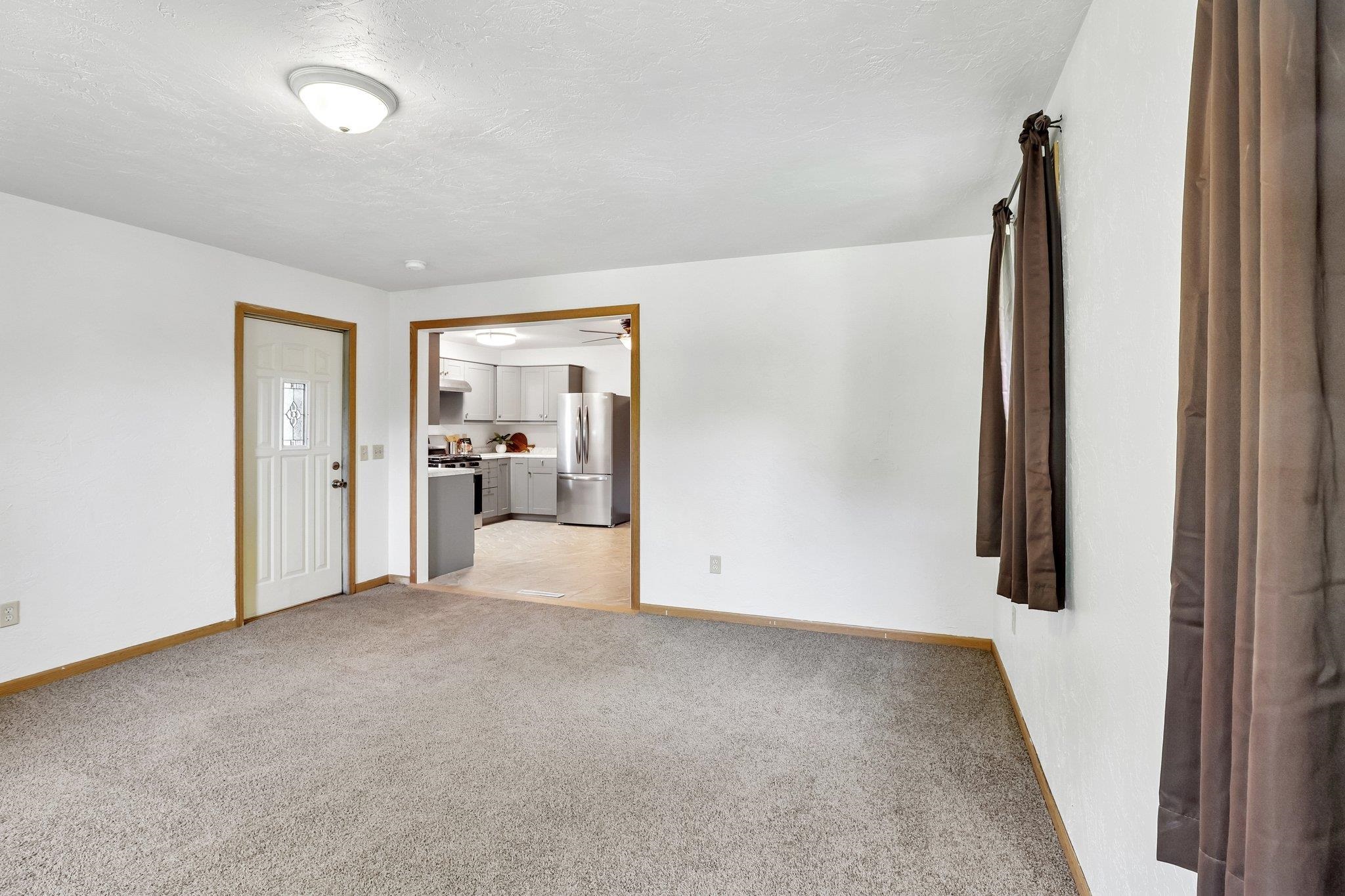 4513 Esch Lane Madison, WI 53704 - Photo 16 of 37
