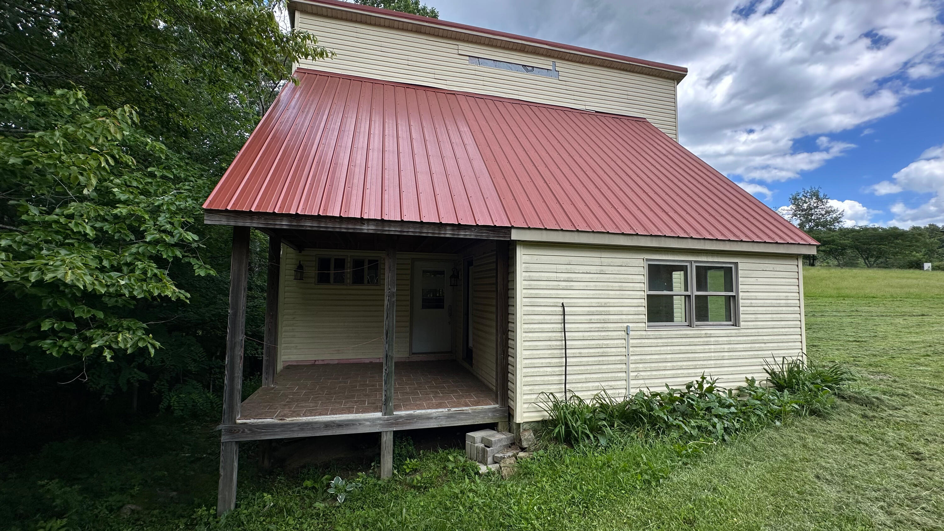 2701 Cobhill Road Ravenna, KY 40472 - Photo 2 of 70 H1