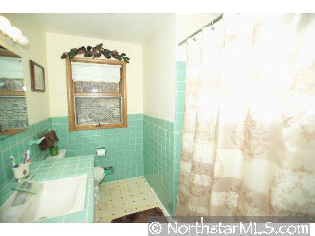 1611 10th Street Northeast Rochester, MN 55906 - Photo 5 of 10