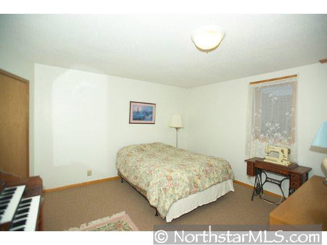 1611 10th Street Northeast Rochester, MN 55906 - Photo 9 of 10