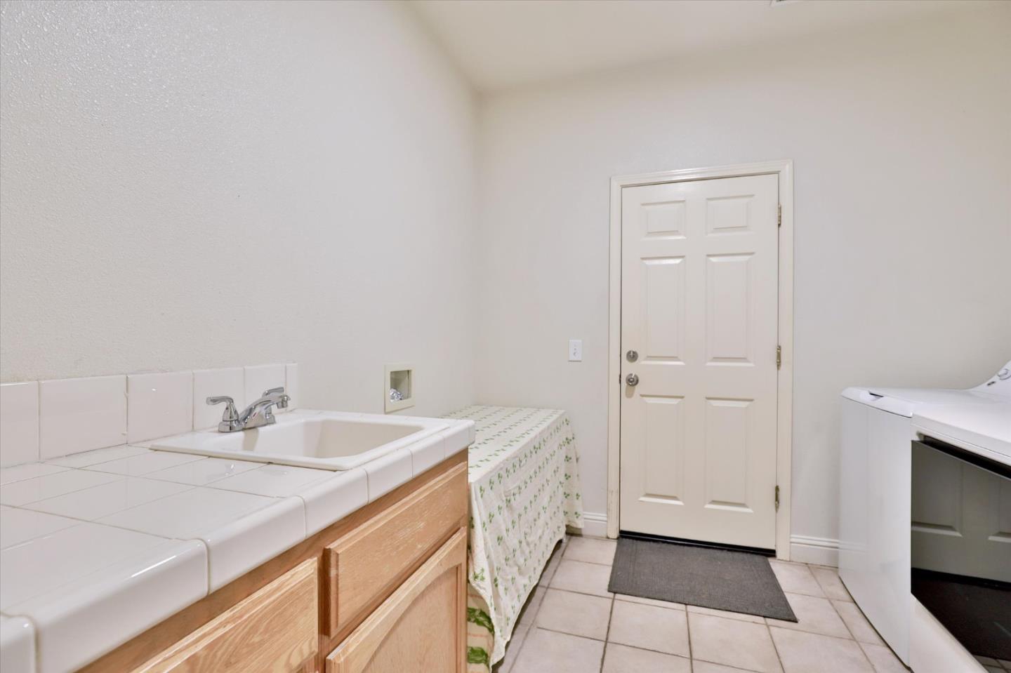 13921 Simko Ranch Lane Galt, CA 95632 - Photo 25 of 61 Gallery Image 25
