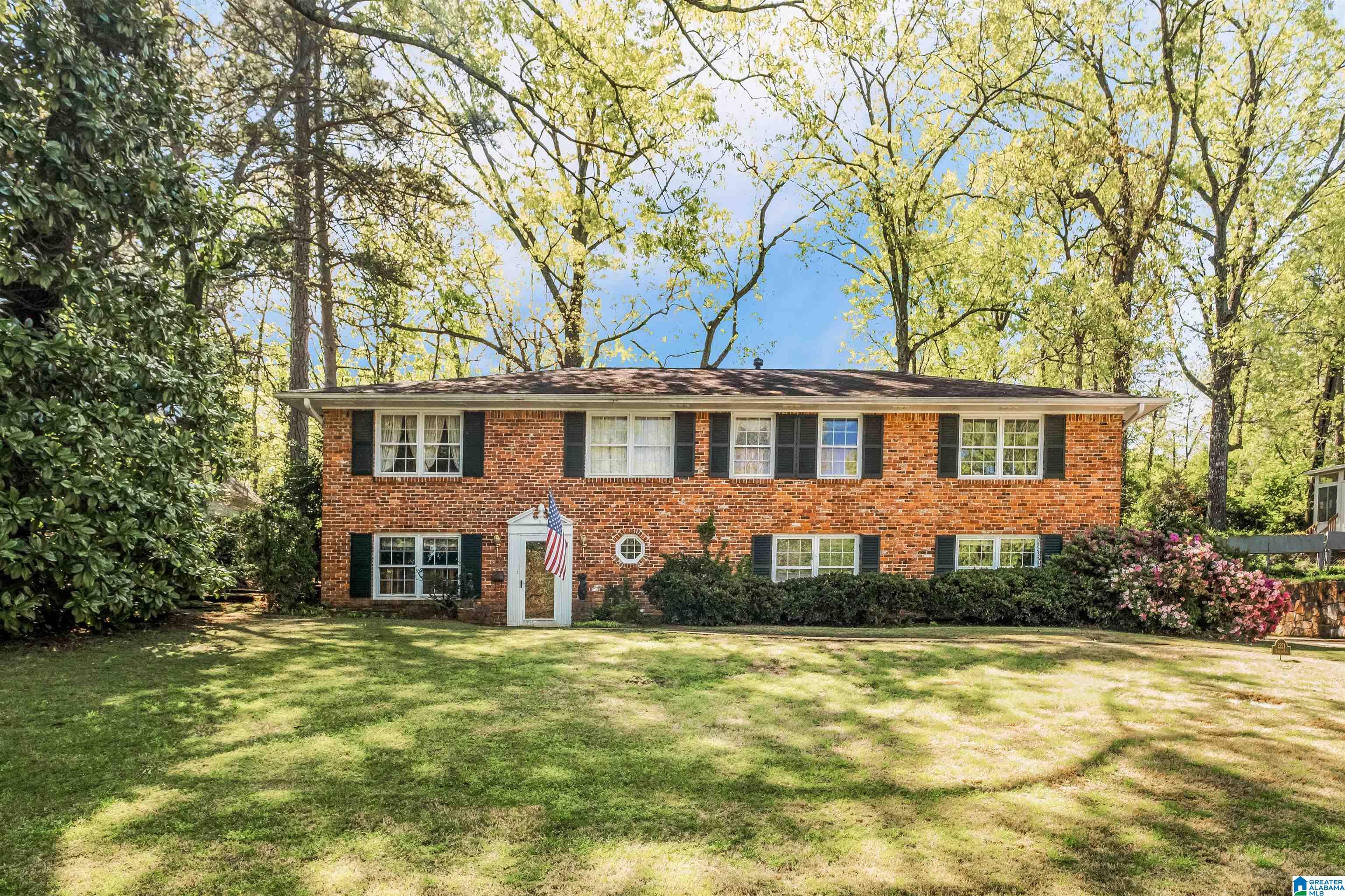 2221 Tal Brook Road Birmingham, AL 35216 - Photo 1 of 25