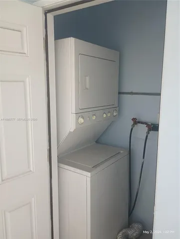 $3,000 | 258 Neptune Avenue, Unit N, Lauderdale-by-the-Sea, FL 33308