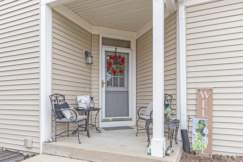 2935 Gypsum Circle Naperville, IL 60564 - Photo 2 of 34 an outdoor view with patio