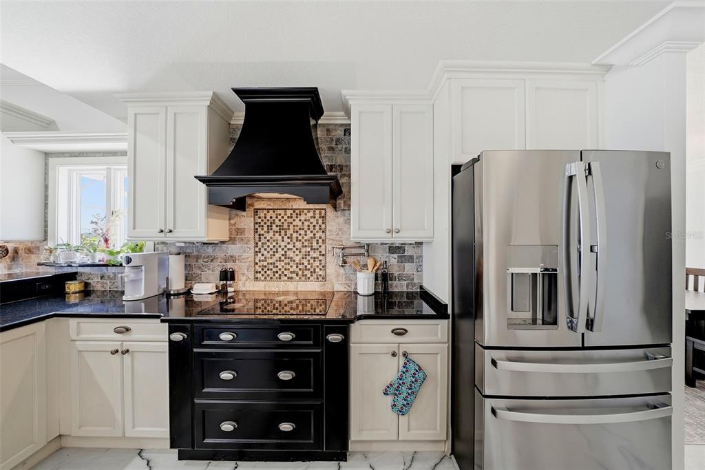5207 Baystate Road Palmetto, FL 34221 - Photo 10 of 71 Gallery Image 10