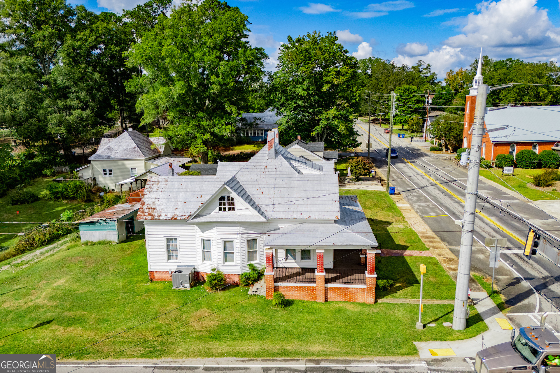 3608 Us Highway Buchanan, GA 30113 - Photo 84 of 92 an aerial view of a house with swimming pool garden and patio