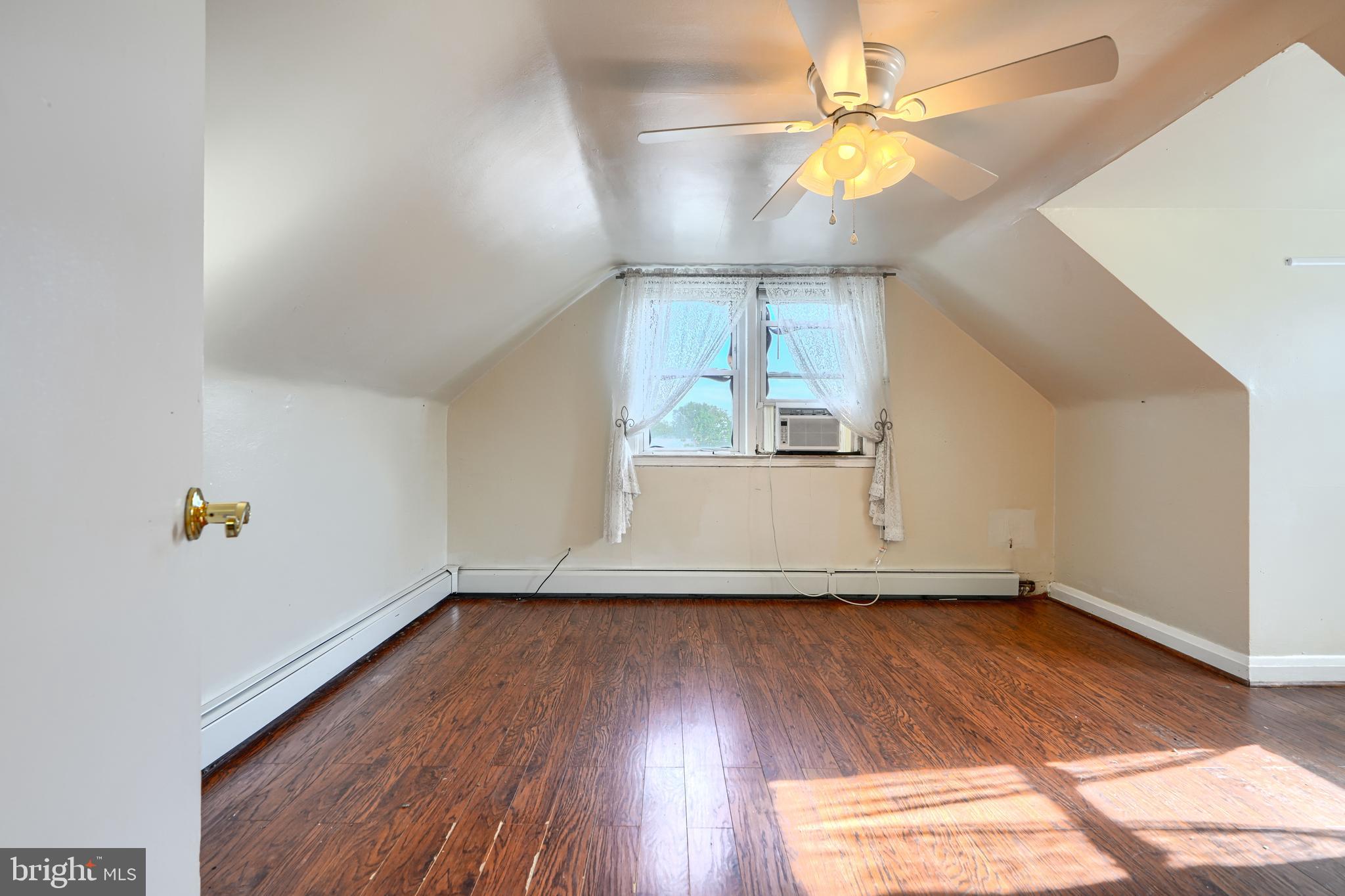 2215 Lodge Farm Road Baltimore, MD 21219 - Photo 23 of 38 Bedroom 1 (upper level)