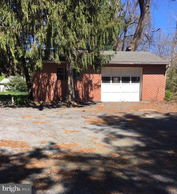 3844 Clay Street Point of Rocks, MD 21777 - Photo 5 of 24 Oversized garage