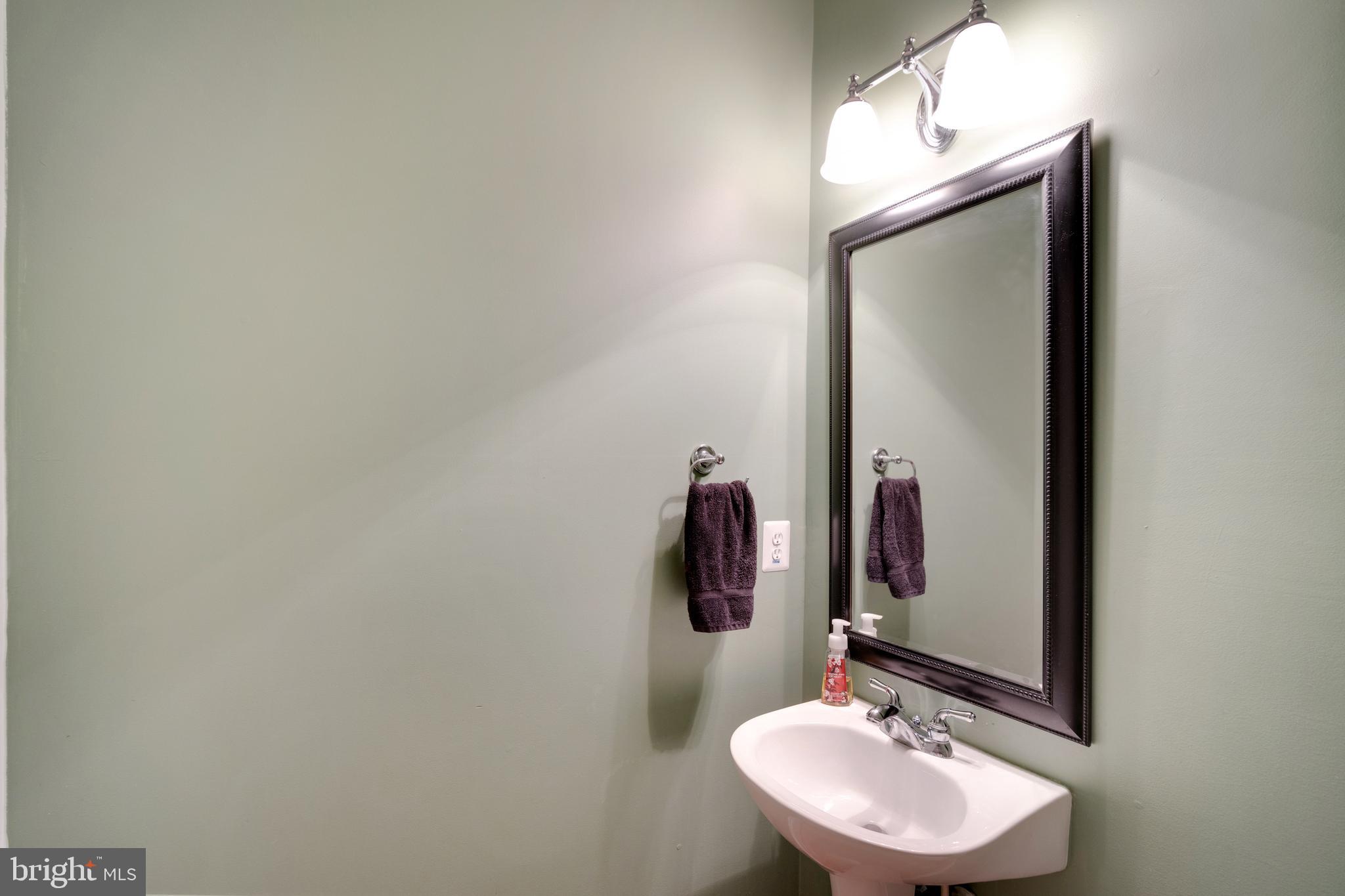 12140 Cypress Spring Road Clarksburg, MD 20871 - Photo 16 of 45 Powder Room