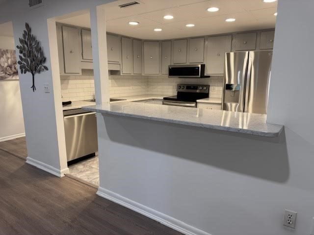 404 Paradise Road, Unit 1P Swampscott, MA 01907 - Photo 11 of 35