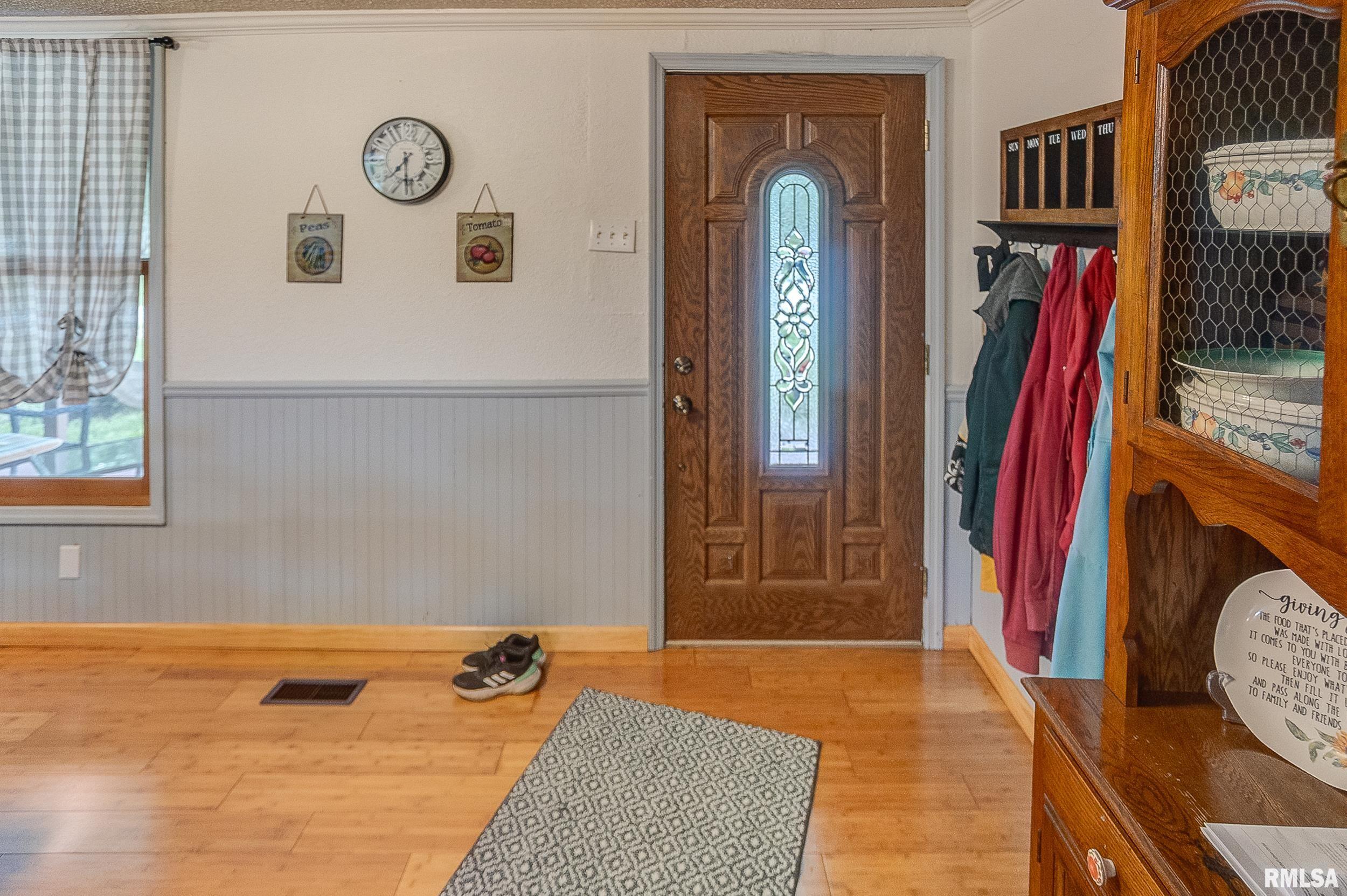 12012 Moffat Road Sparta, IL 62286 - Photo 4 of 43