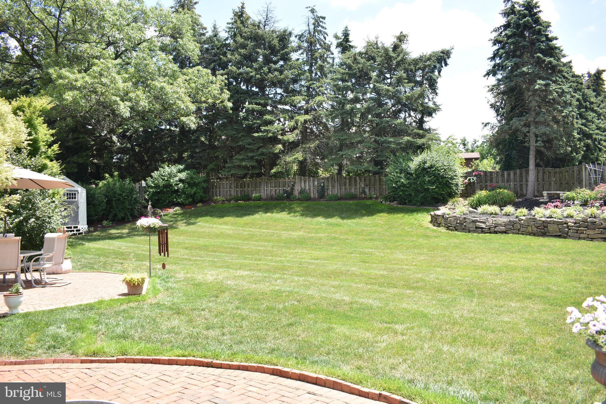 875 Woodbridge Road York, PA 17402 - Photo 14 of 48 Gallery Image 14