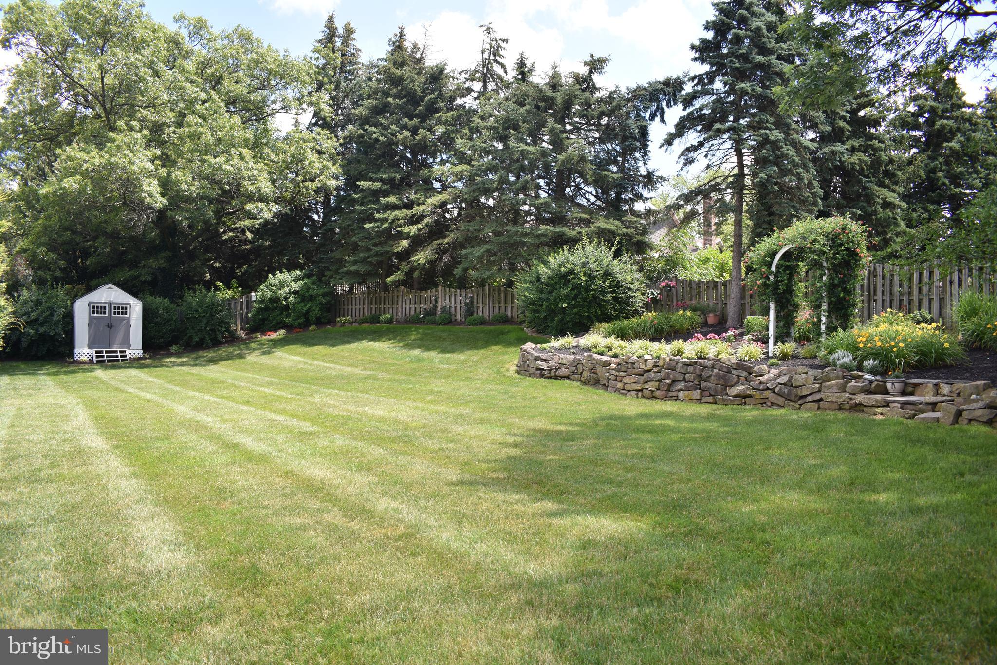 875 Woodbridge Road York, PA 17402 - Photo 15 of 48 Gallery Image 15