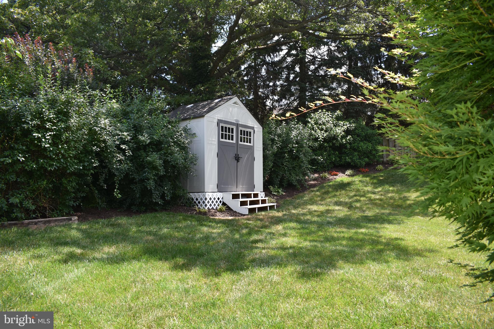 875 Woodbridge Road York, PA 17402 - Photo 16 of 48 Gallery Image 16