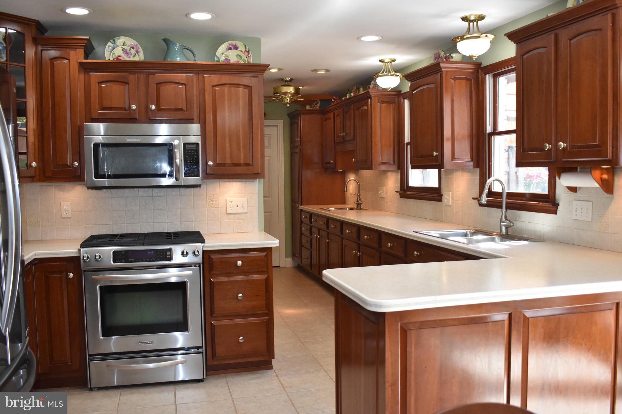 875 Woodbridge Road York, PA 17402 - Photo 19 of 48 Gallery Image 19