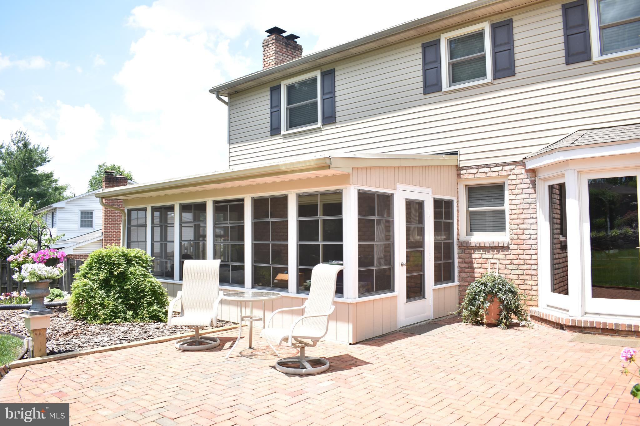 875 Woodbridge Road York, PA 17402 - Photo 7 of 48 Gallery Image 7
