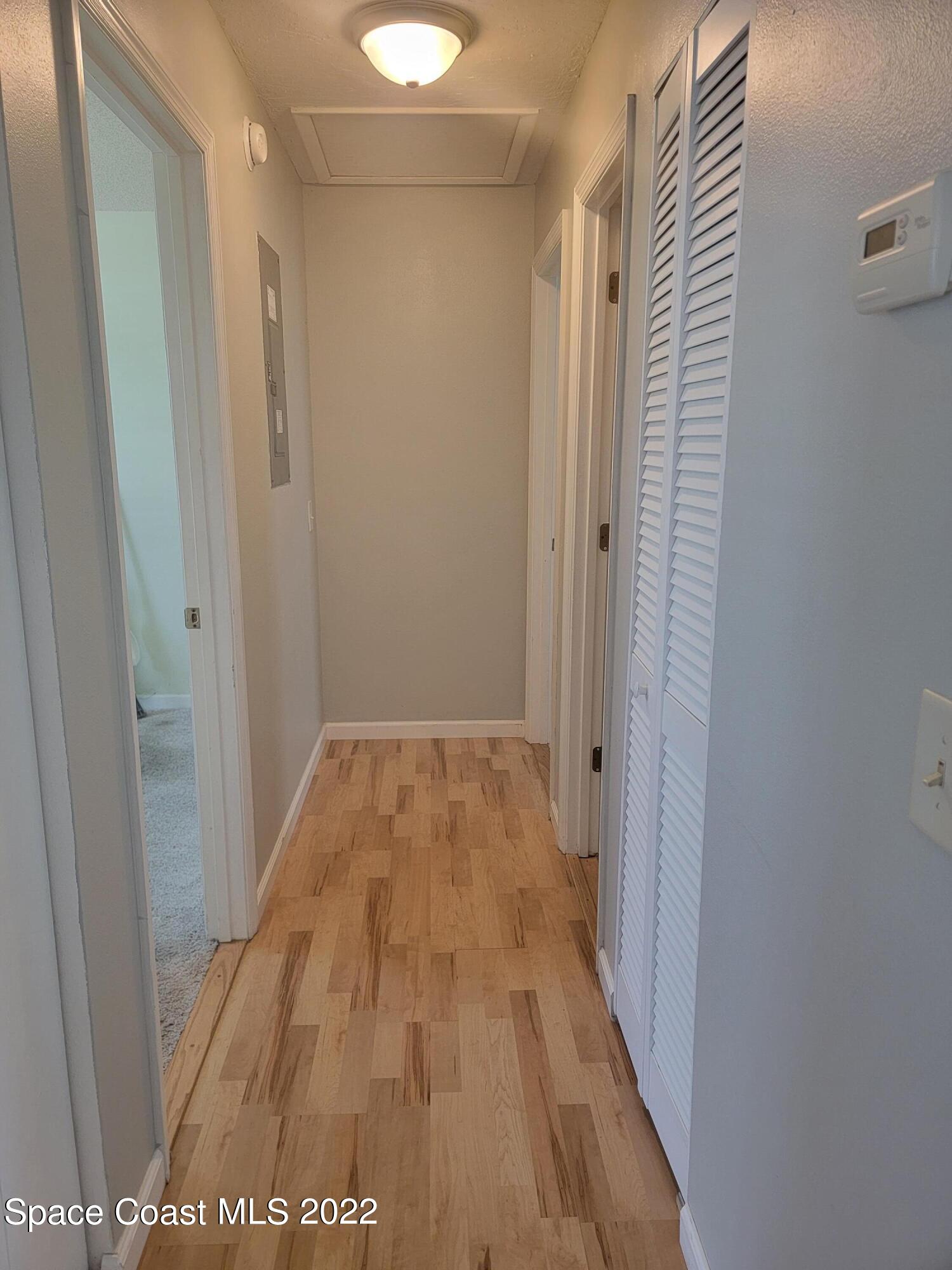 1435 Madison Road Northwest Palm Bay, FL 32907 - Photo 5 of 14 Hallway
