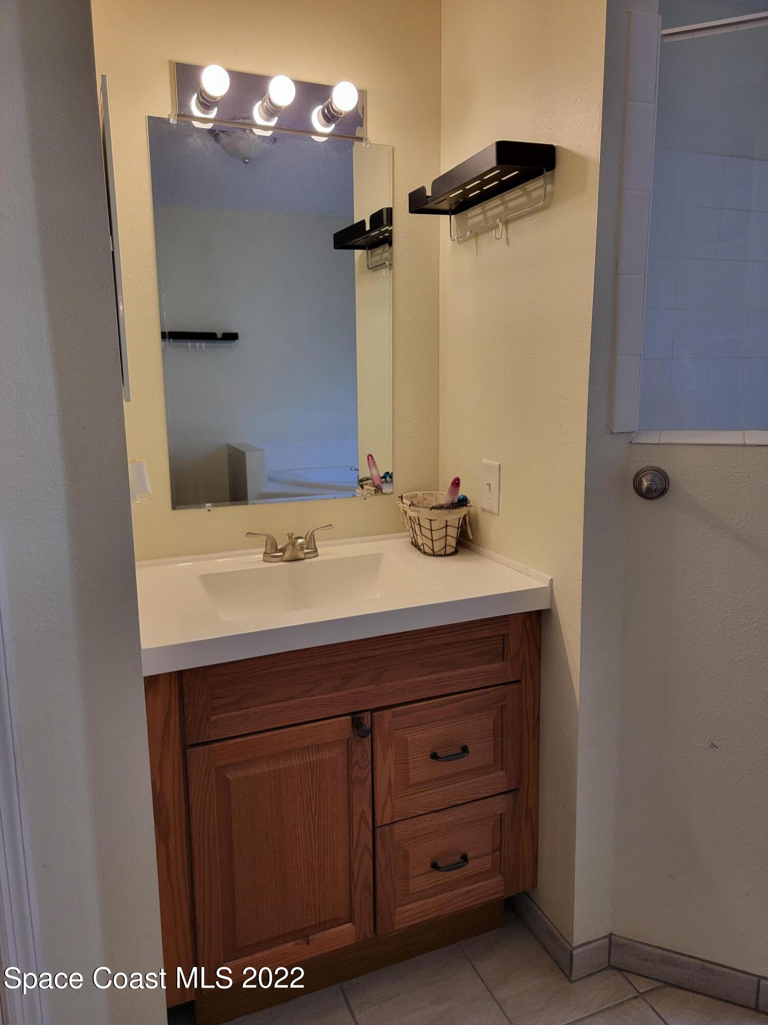 1435 Madison Road Northwest Palm Bay, FL 32907 - Photo 9 of 14 Vanity MB