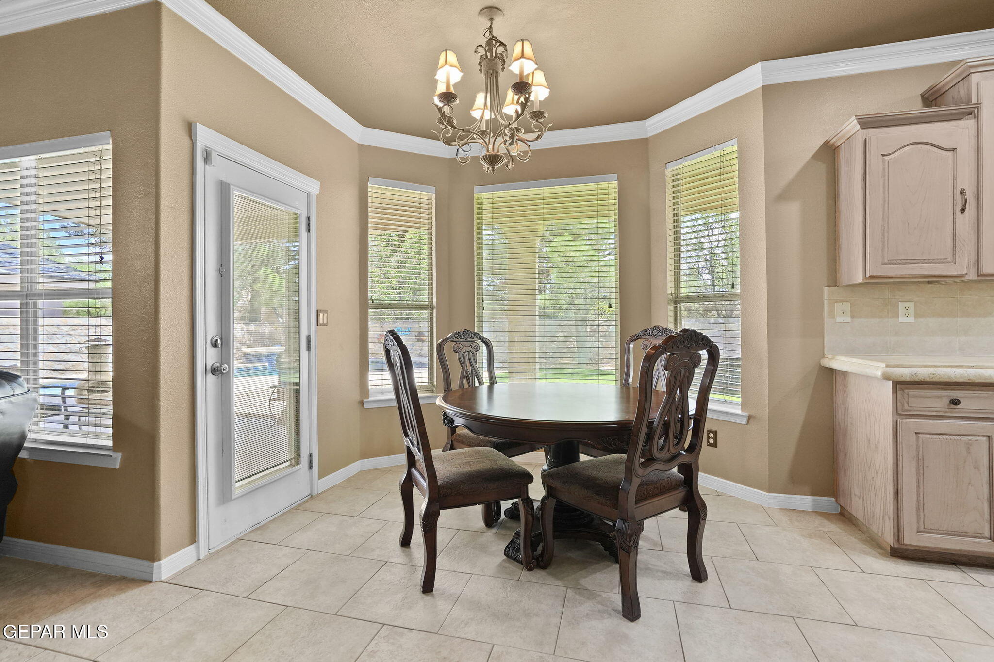 604 Rosinante Road El Paso, TX 79922 - Photo 12 of 60 43-web-or-mls-JOL00750