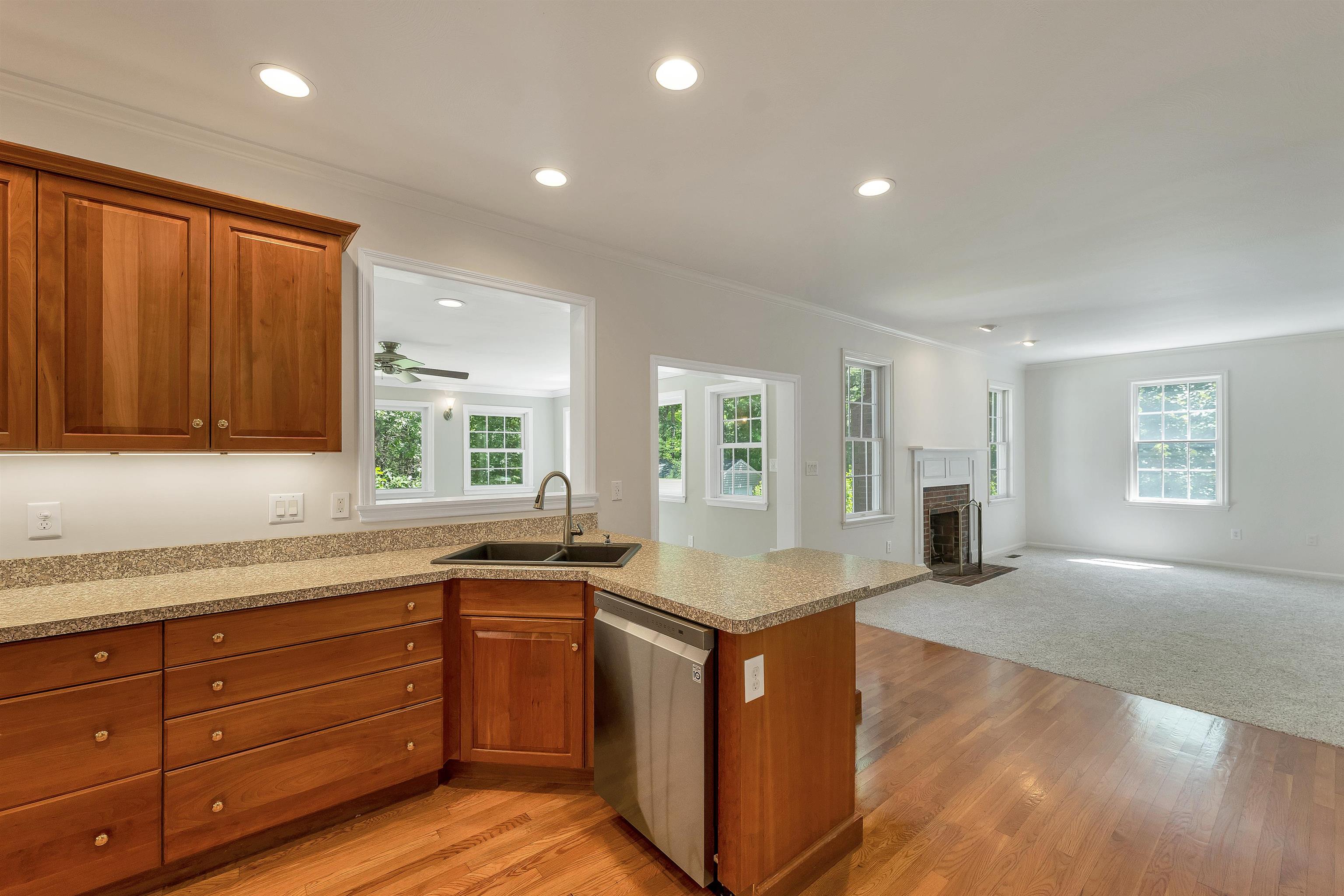 281 New Boston Road Bedford, NH 03110 - Photo 10 of 58 Gallery Image 10