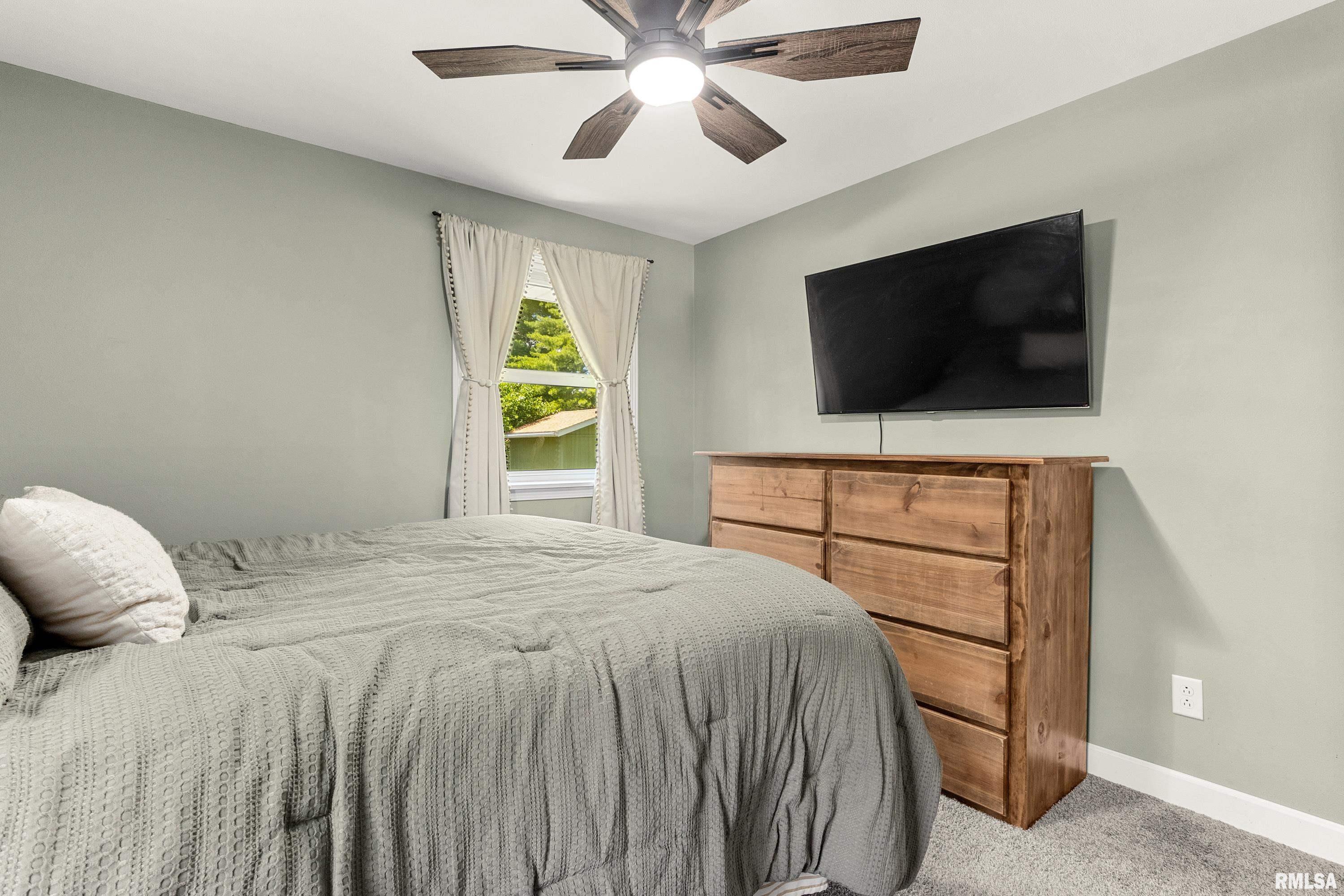 1114 South Main Street Washington, IL 61571 - Photo 17 of 38
