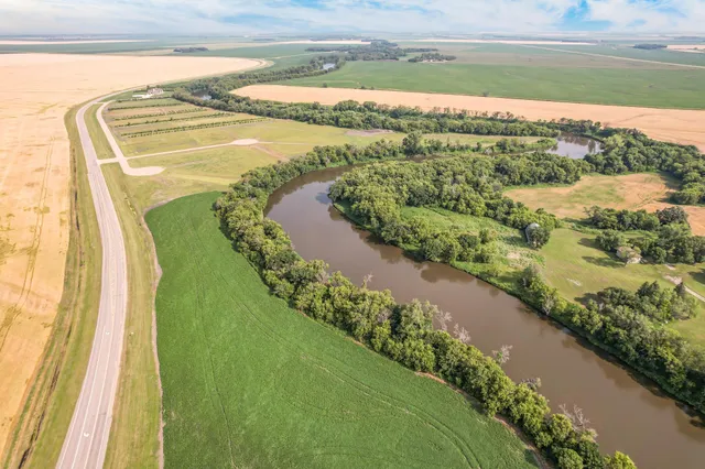 $272,300 | 7168 180th Avenue Southeast, Wahpeton, ND 58075