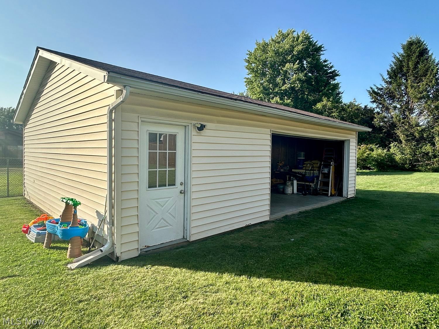 44520 Middle Ridge Road Amherst, OH 44001 - Photo 5 of 39