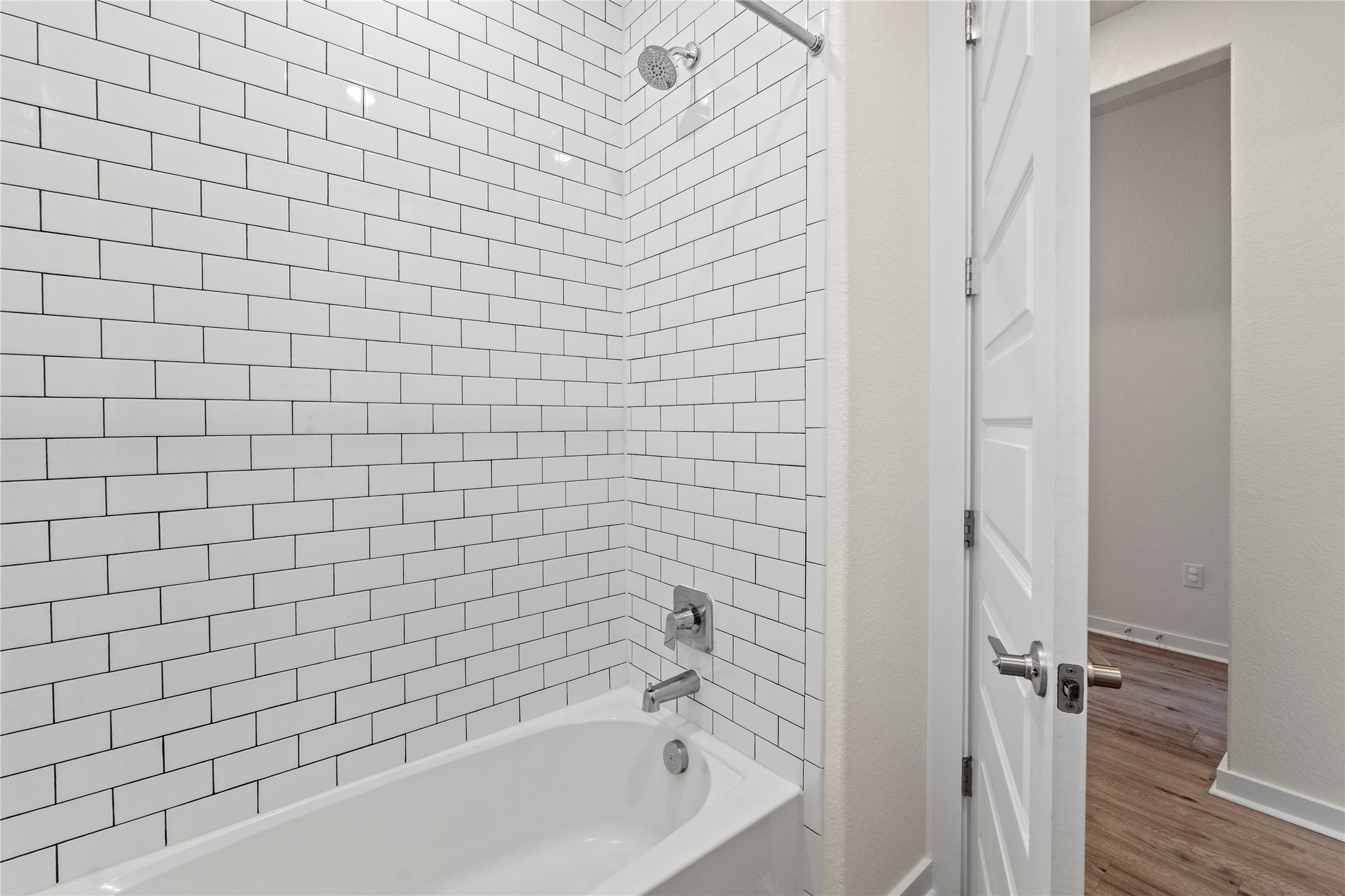 341 Peace Pipe Way Georgetown, TX 78628 - Photo 20 of 28 Secondary Bath room